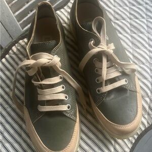 Vintage Dover Olive Green & Beige Low-Top Sneakers